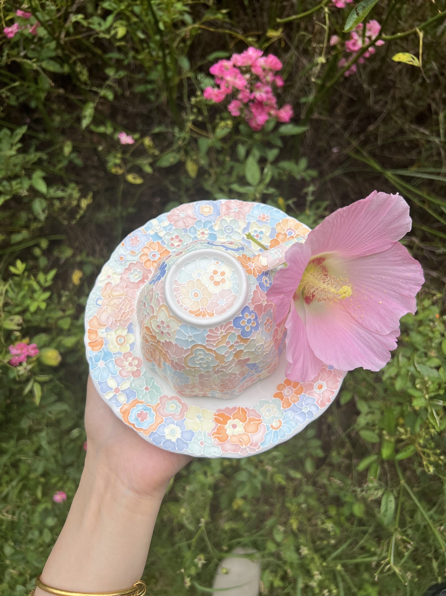 Petal coffee cup