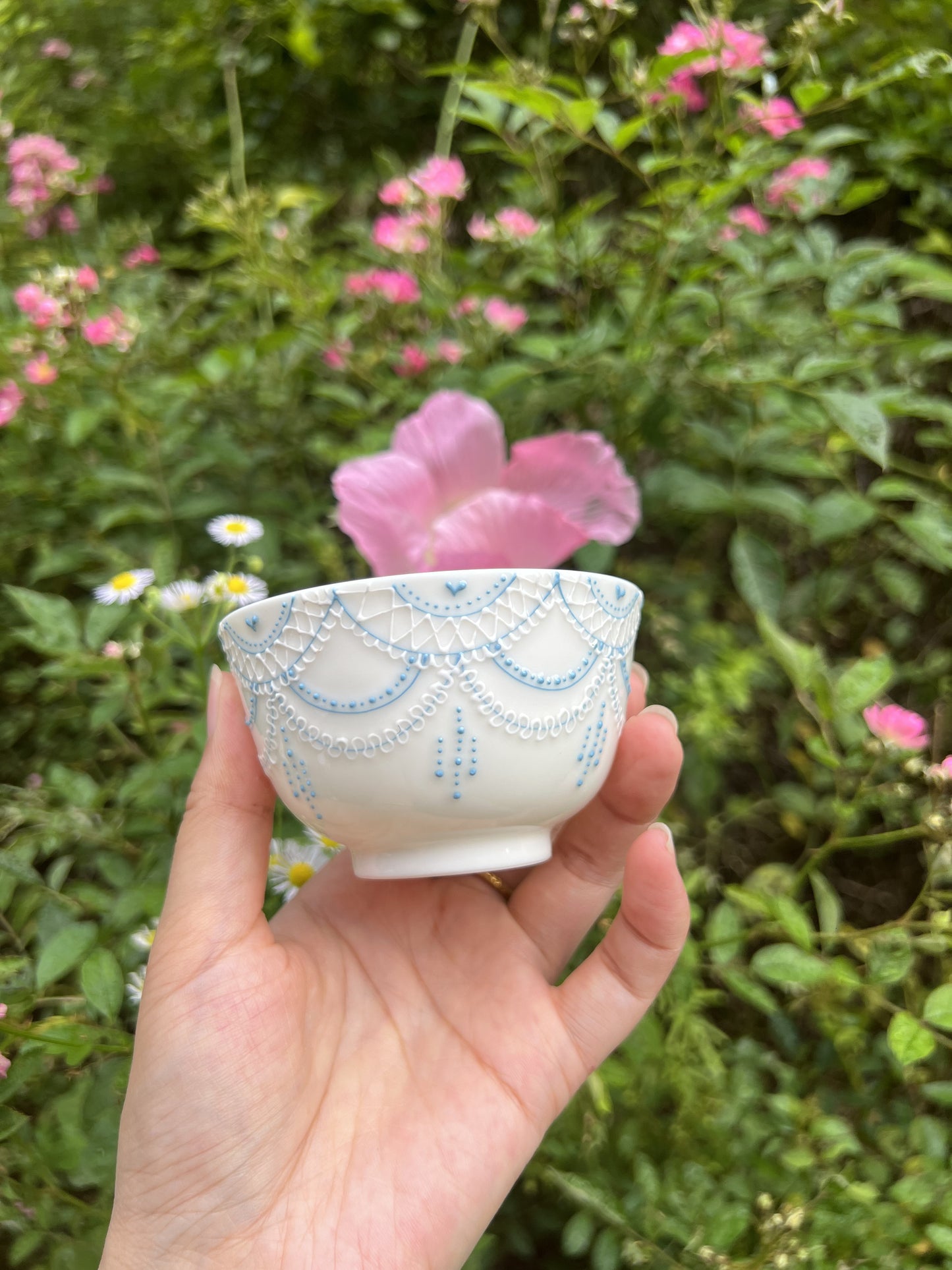 Pearl curtain teacup