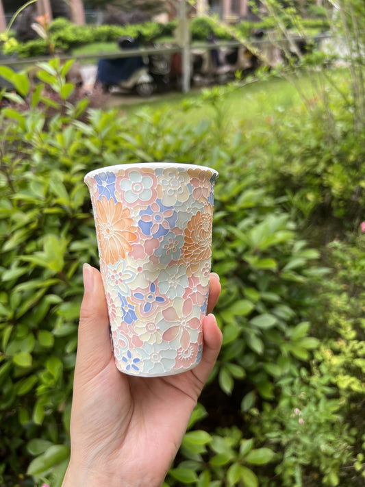 Shaped cup
