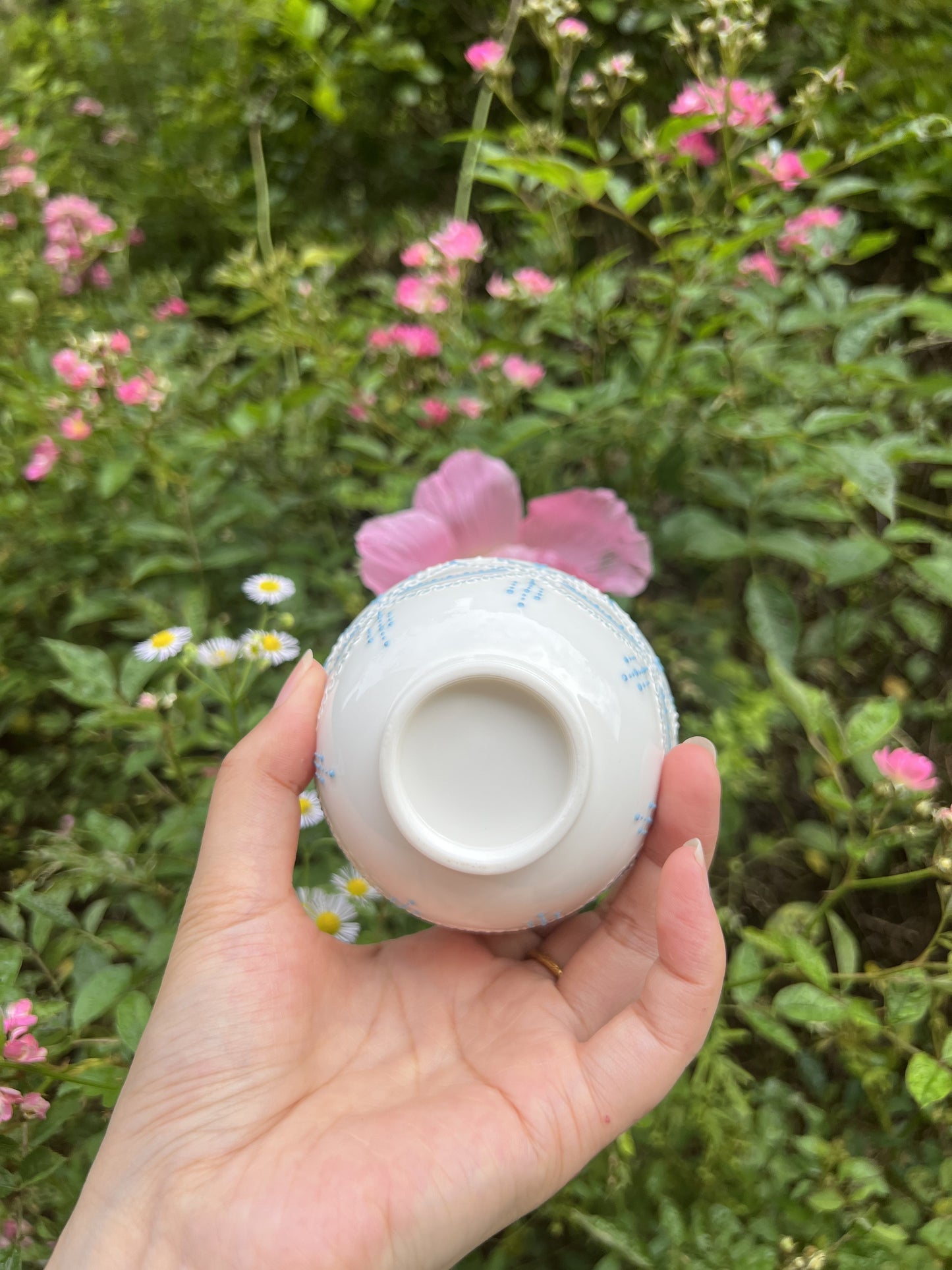Pearl curtain teacup
