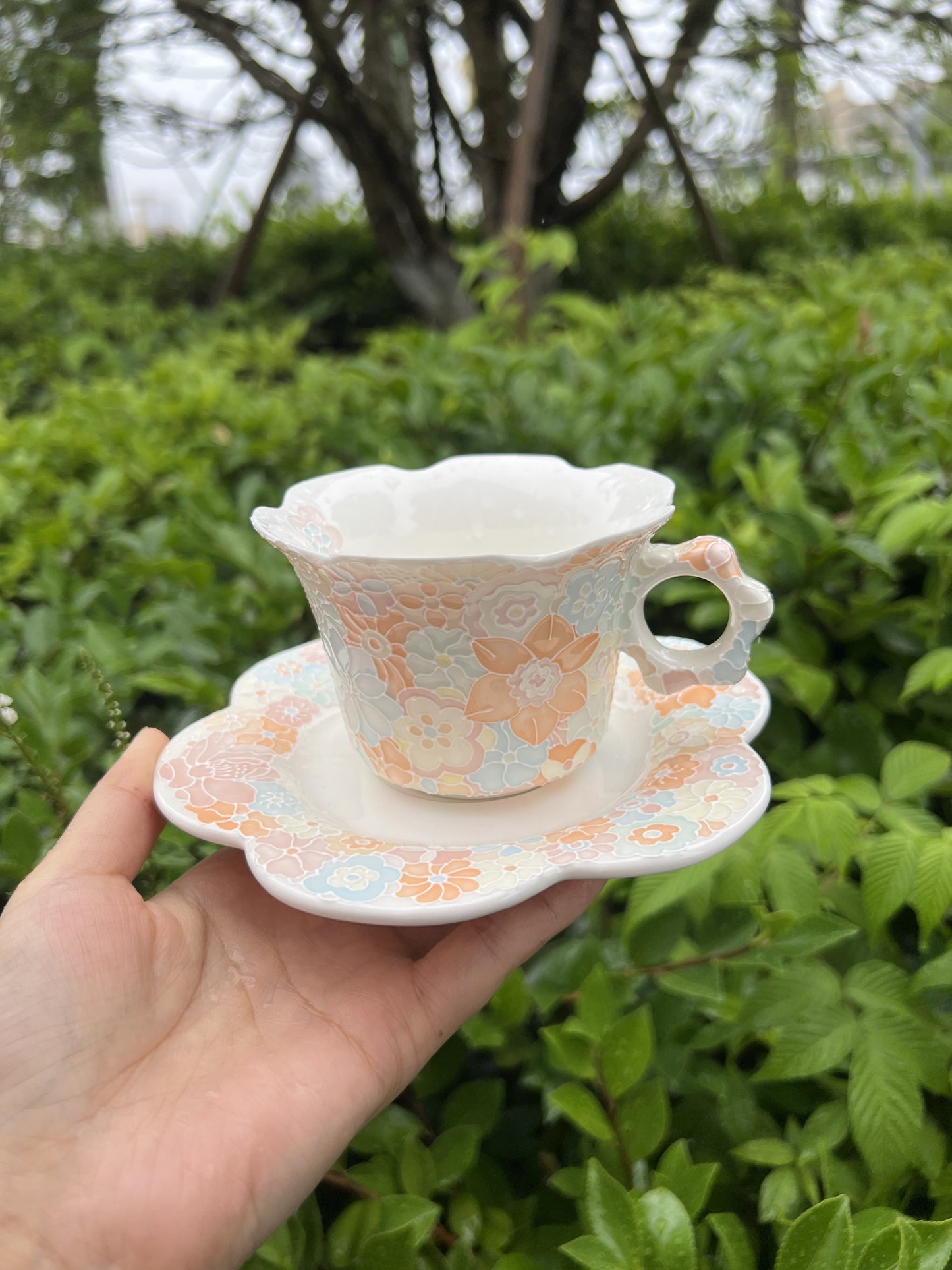 Lace coffee cup