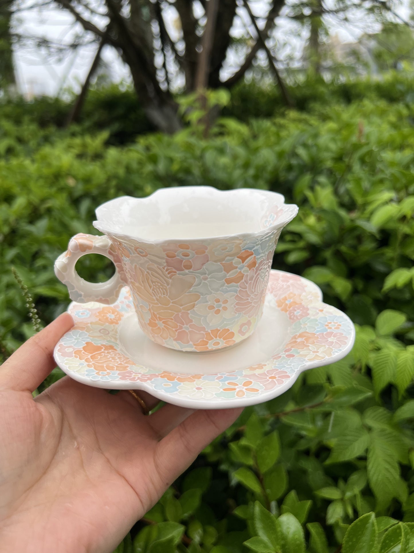 Lace coffee cup