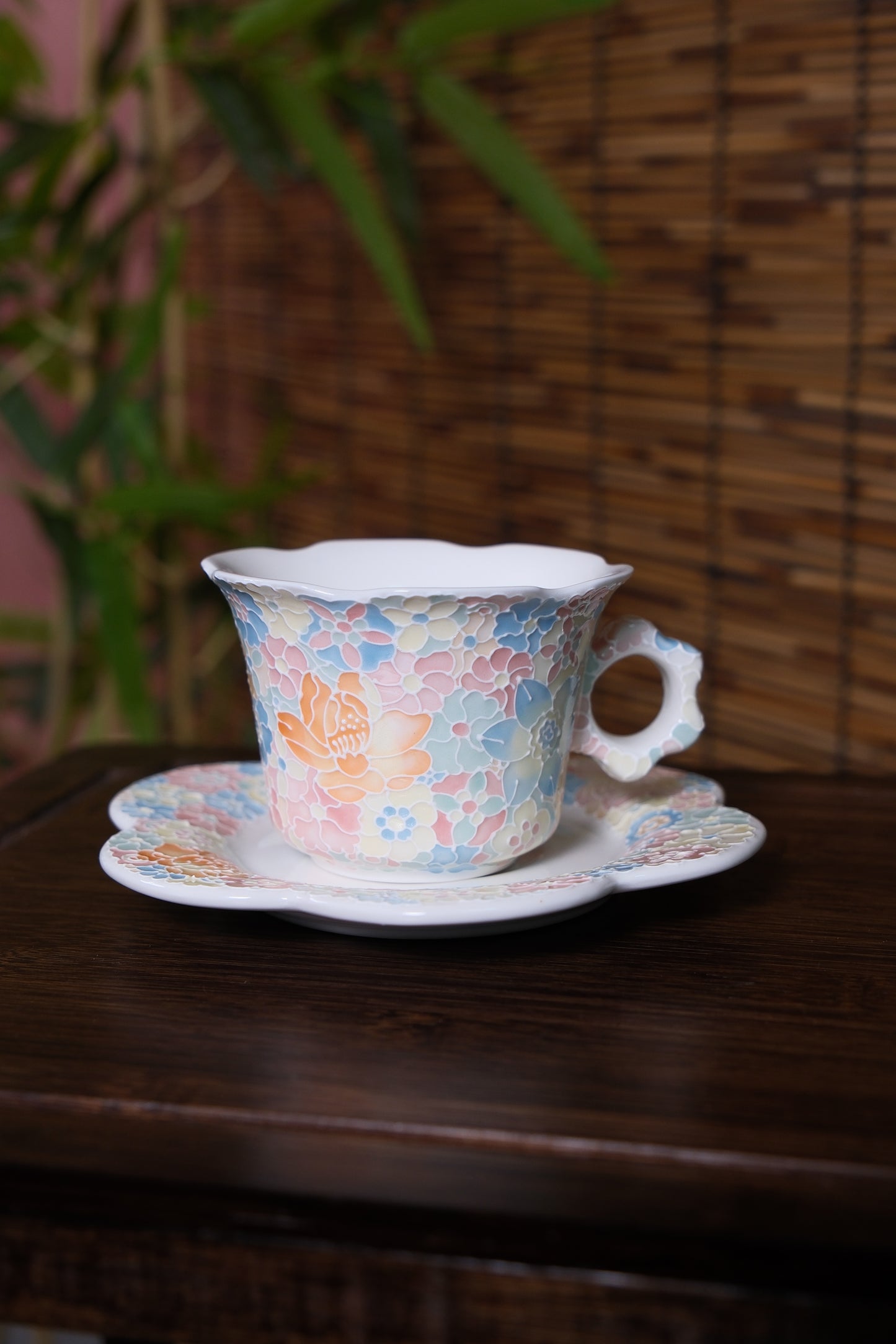Lace coffee cup