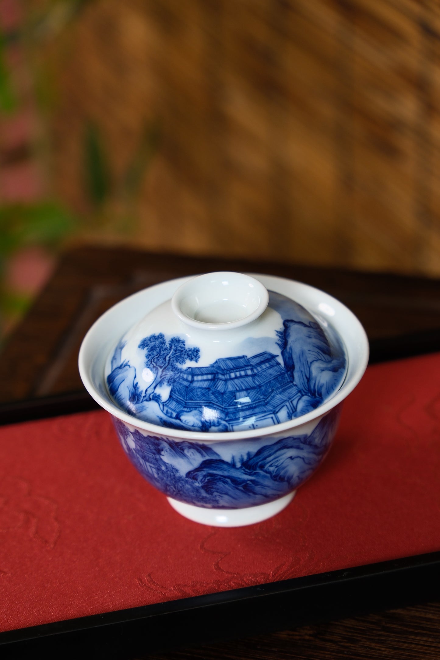 Chinese Covered Bowl Porcelain
